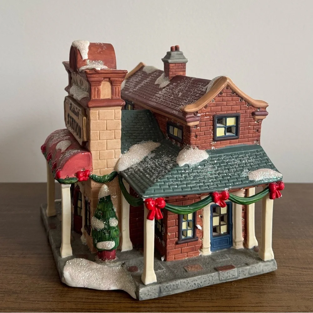 2004 Village | Rare Light Up Christmas Village Railway Station Holiday Gift